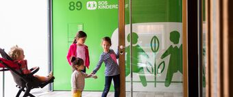 27-09 Heilpädagogische Spiel- und Fördermaterialien für Kinder im SOS-Kinderdorf