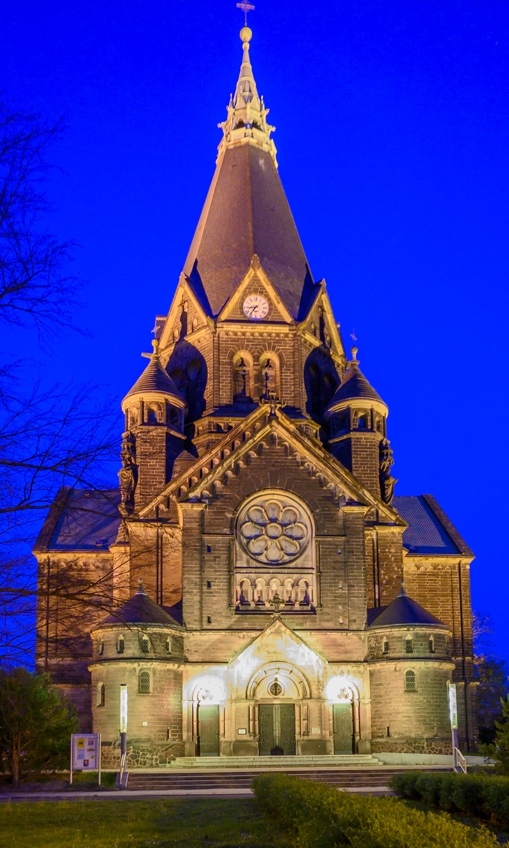 Außenbeleuchtung der Trinitatiskirche Riesa