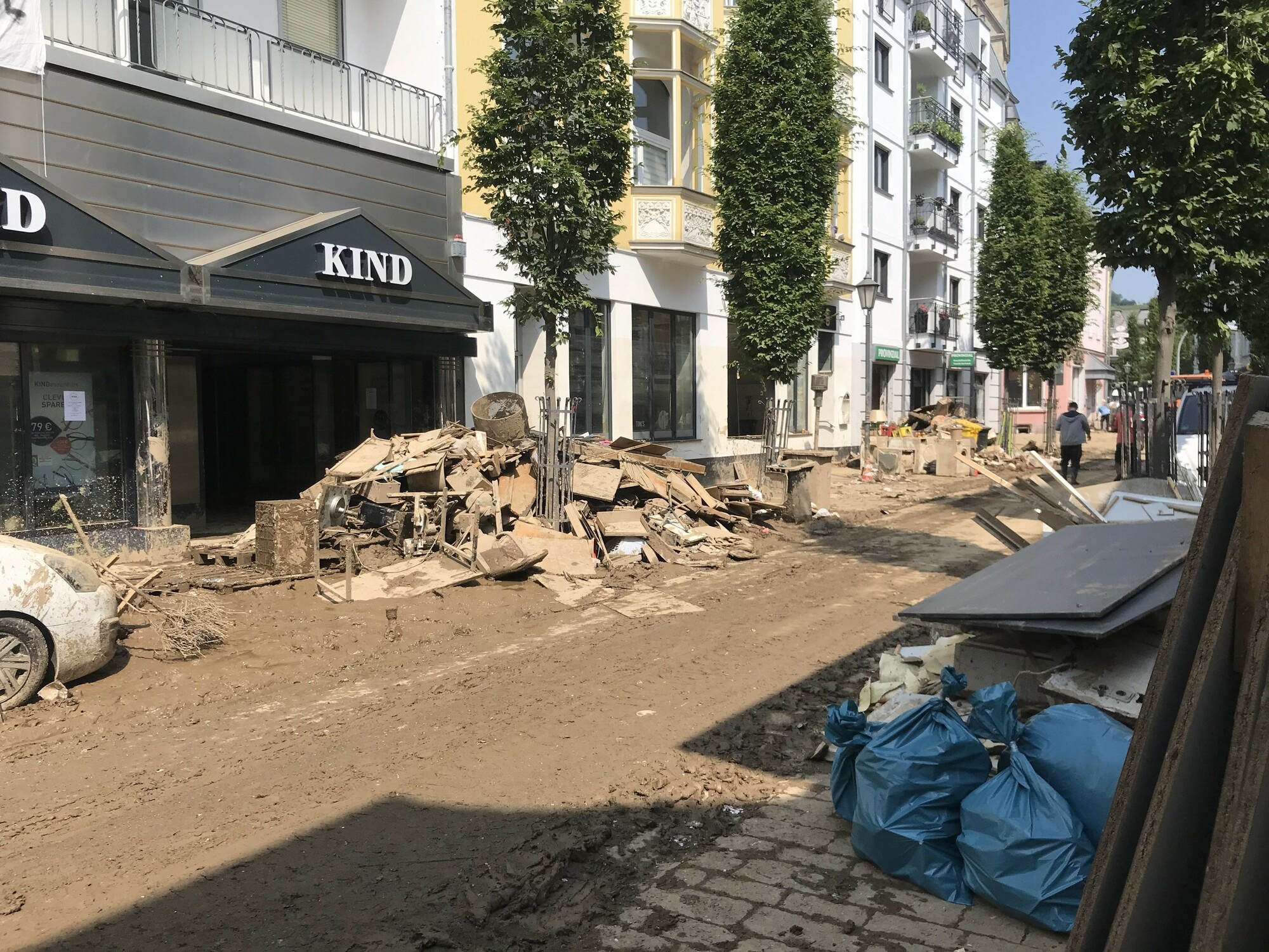 Wiederaufbau nach Hochwasser